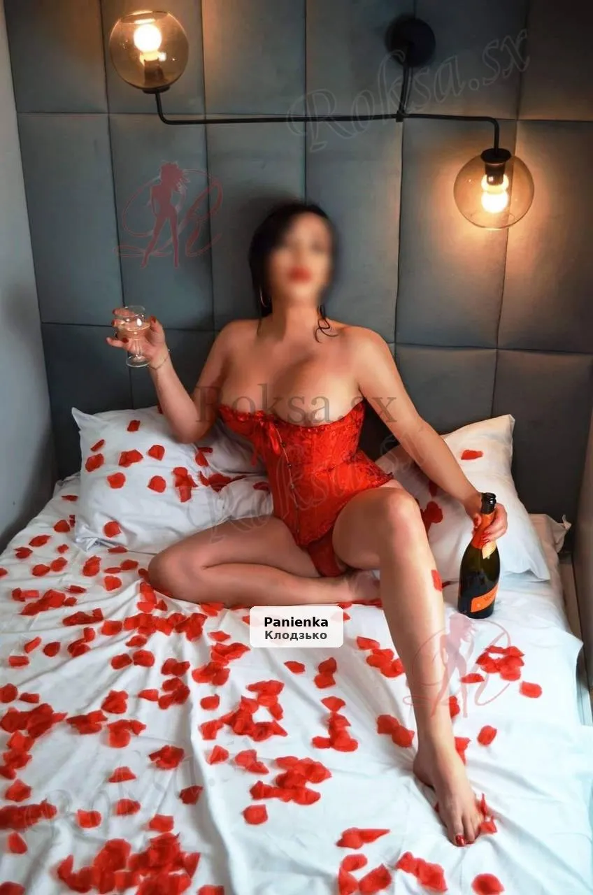 Roksana - Transseksualna Kobieta - Spotkania w Niedziele i Poniedziałki - 1/4